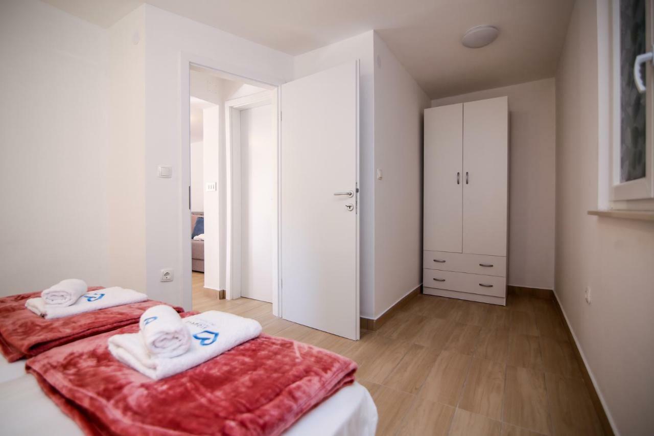 Apartman L&A Apartment Biograd Na Moru Exterior photo